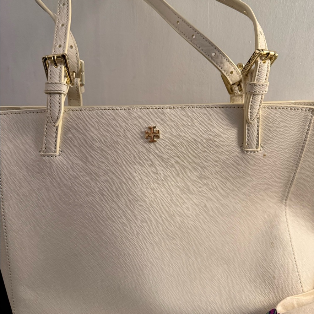Tory Burch Emerson Tote Bag - Picture 2 of 9